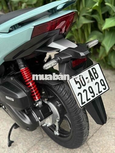 click thái model 2021 bstp 9c xám xi mang bao góp