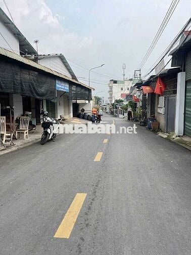 NHÀ C4, 125M2 (5x25), ĐƯỜNG NHỰA 6M, Tân Bình, Dĩ An, Nhỉn 3 đồng