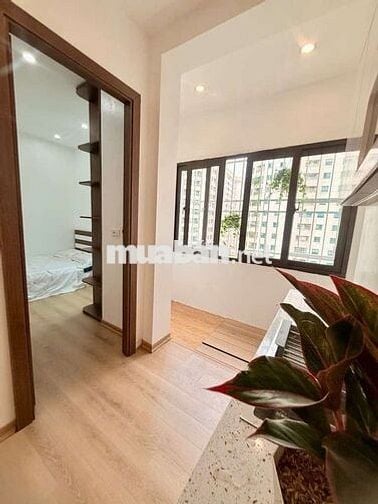 Căn hộ tầng trung xinh xắn Trung Hòa Nhân Chính - 3pn giá cực hợp lý