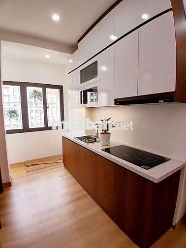 Căn hộ tầng trung xinh xắn Trung Hòa Nhân Chính - 3pn giá cực hợp lý