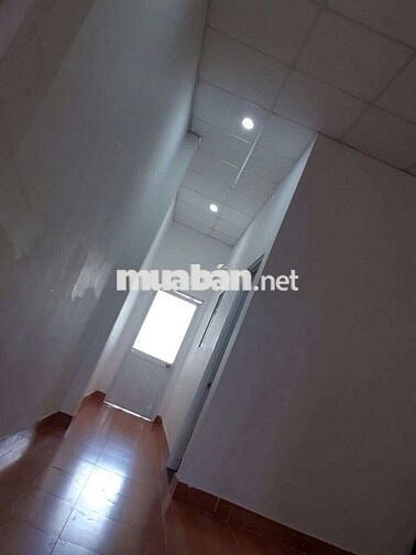 Cho thuê nhà tx 52 dt 4×19 trêt lầu 4p ngủ 2wc giá 7tr