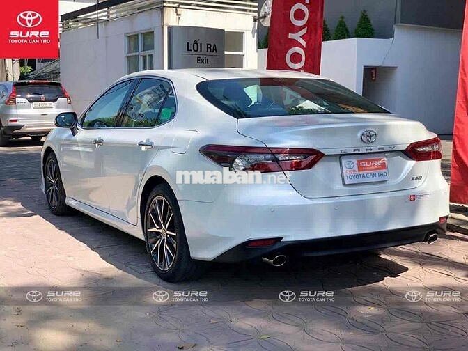 Toyota Camry 2022 2.5 Q - siêu lướt 12.000 km