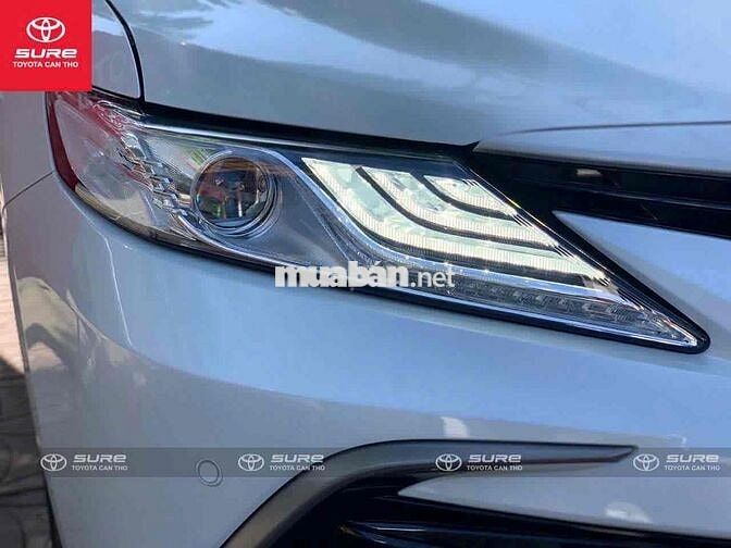 Toyota Camry 2022 2.5 Q - siêu lướt 12.000 km