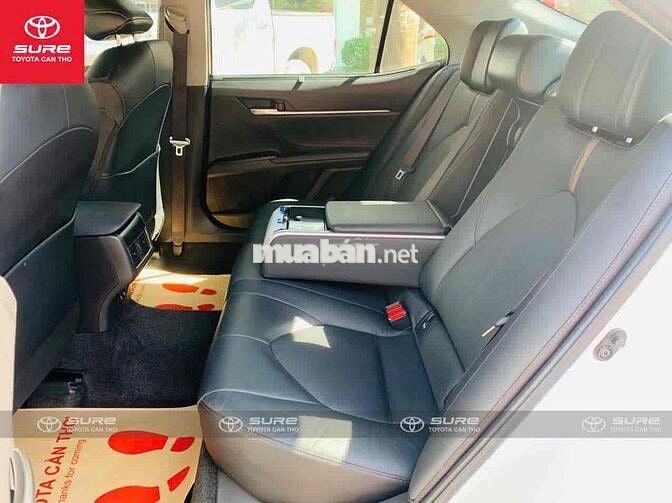 Toyota Camry 2022 2.5 Q - siêu lướt 12.000 km