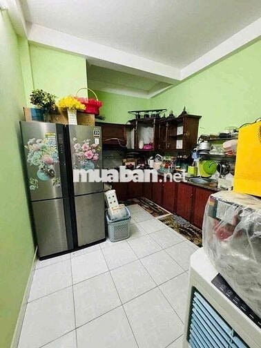 Nhà cho thuê nguyên căn Đường Dương Bá Trạc P1 Q8 cũ Hẻm xe hơi tới nh