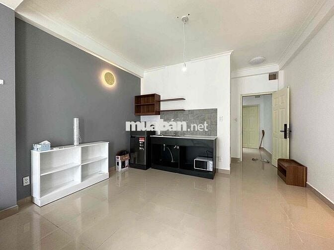 Chính Chủ Cho Thuê Căn Hộ Chung Cư ( 50m2 ) Quận 10  Ban Công