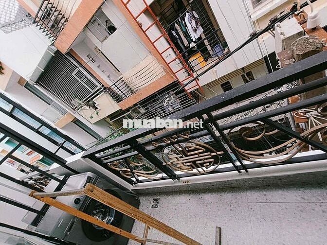 Mới 100% - Studio Balcon - Cao Thắng Quận 10 - Có Hầm Xe - PCCC