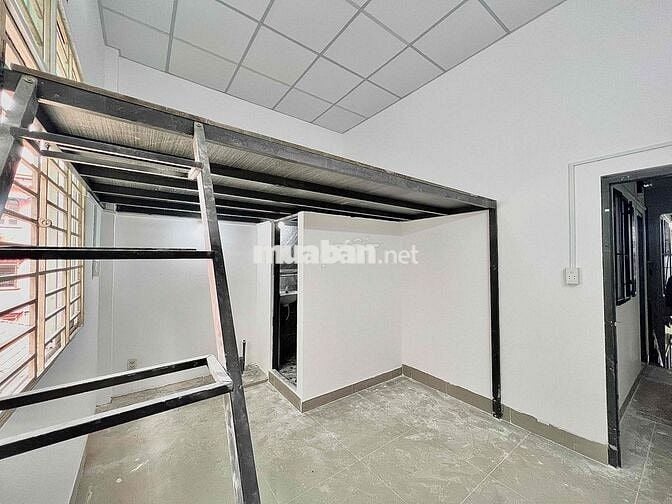 ⚜️Cho Thuê Duplex Ban Công Cửa Sổ Trời Ngay Khu Phan Xích Long