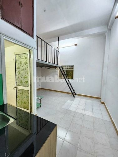 CHO THUÊ CĂN HỘ CÓ GÁC, BẾP, WC RIÊNG GẦN SÂN BAY TSN Q TÂN BÌNH