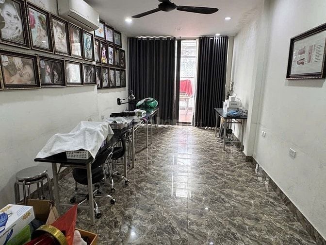 - Bán nhà ngõ Trường Chinh, Thanh Xuân, Siêu đẹp, 77.5m2, 23.5 tỷ