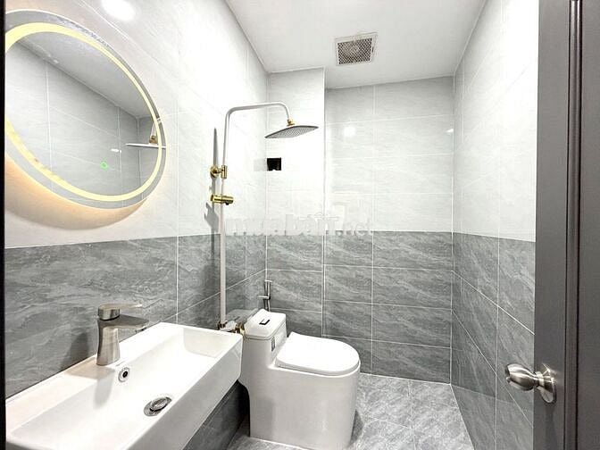 BÁN NHÀ HOÀ HƯNG QUẬN 10 3 TẦNG 3PN FULL NT 40M2 4.2 X 10 - 6.7T TL