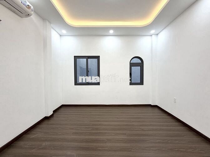 BÁN NHÀ HOÀ HƯNG QUẬN 10 3 TẦNG 3PN FULL NT 40M2 4.2 X 10 - 6.7T TL