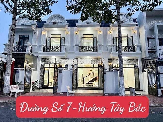 NHÀ LẦU CAO CẤP ĐẸP - GIÁ TỐT - MỚI 100%