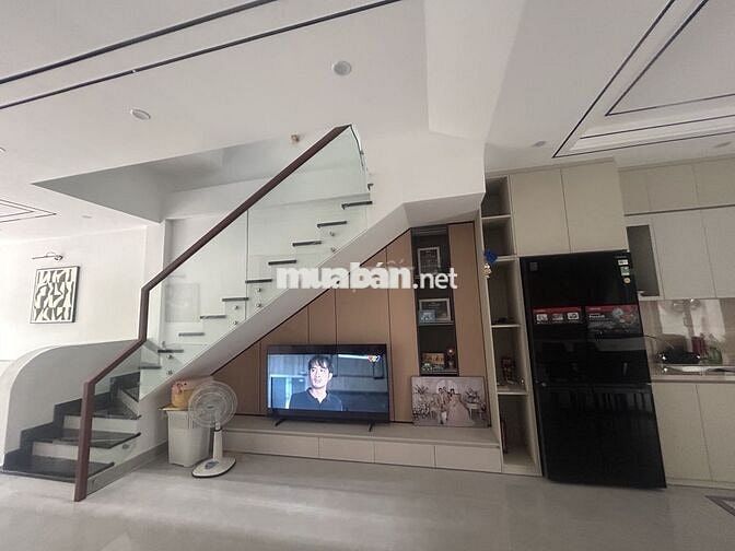 Cần bán gấp nhà hẻm xe hơi 2 mặt tiền 3 lầu