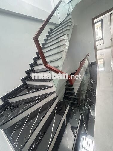 Cần bán gấp nhà hẻm xe hơi 2 mặt tiền 3 lầu