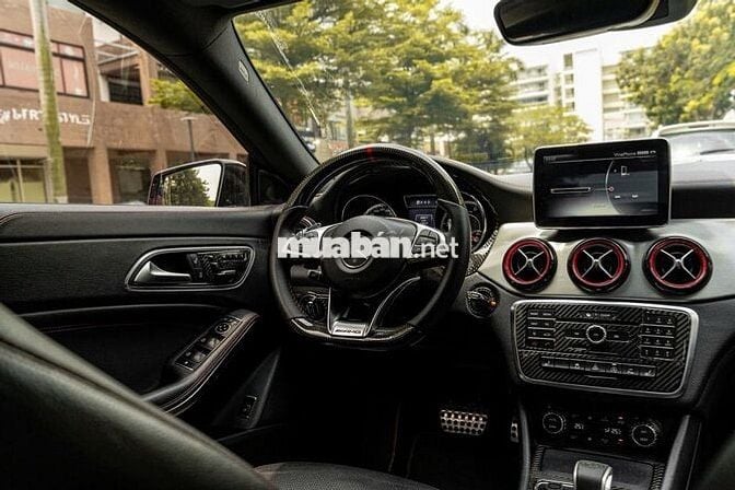 Mercedes Benz CLA 45 AMG 4MATIC 381 hp