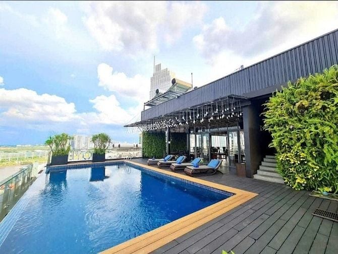 Bán gấp toà nhà khách sạn 4* ngay đường Thi Sách Quận 1,dt 25x20 