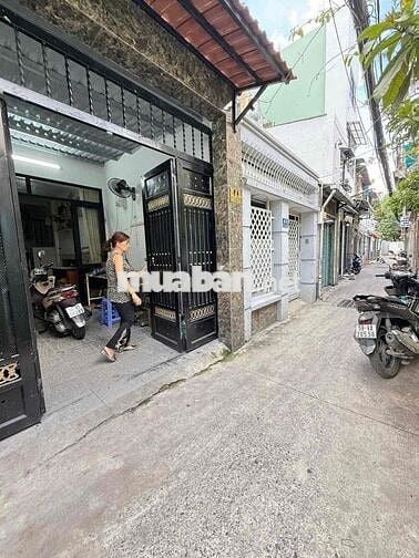 Nhà 2 tầng Phan Văn Trị, 4 Tỏi nhỉnh