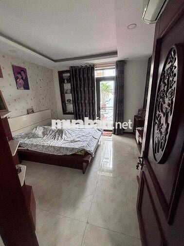 Nhà 2 tầng Phan Văn Trị, 4 Tỏi nhỉnh