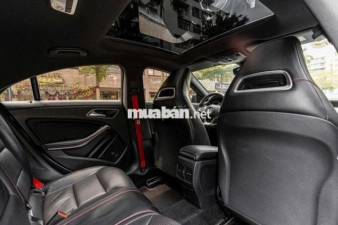 Mercedes Benz CLA 45 AMG 4MATIC 381 hp