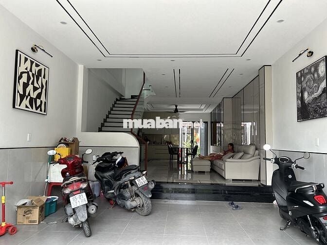 Cần bán gấp nhà hẻm xe hơi 2 mặt tiền 3 lầu