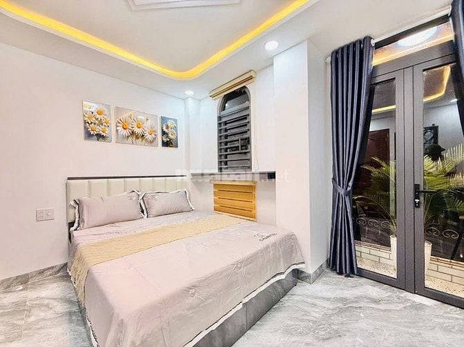 HH1% NHÀ 4 PHÒNG NGỦ 6 WC CÁCH MẶT TIỀN CHỈ 20M XE HƠI NGỦ TRONG NHÀ