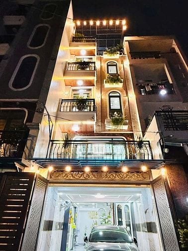 HH1% NHÀ 4 PHÒNG NGỦ 6 WC CÁCH MẶT TIỀN CHỈ 20M XE HƠI NGỦ TRONG NHÀ