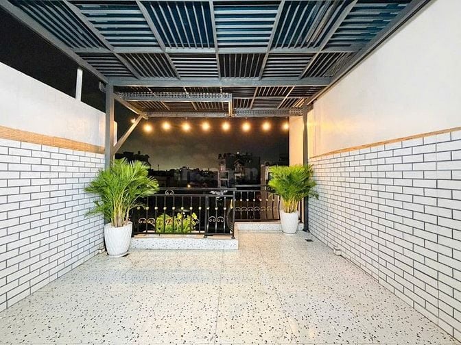 HH1% NHÀ 4 PHÒNG NGỦ 6 WC CÁCH MẶT TIỀN CHỈ 20M XE HƠI NGỦ TRONG NHÀ