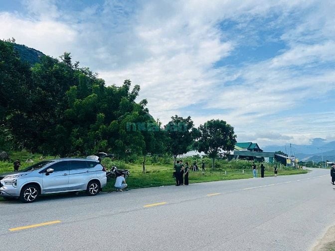 Bán cặp nền view Vịnh Biển Cam Ranh phù hợp xây khách sạn giá chỉ 850t