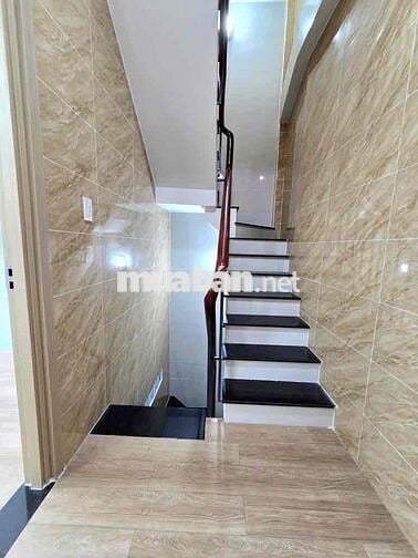 NHÀ MỚI – NGANG 4M – GẦN HẺM XE TẢI - NHỈNH 5 TỶ