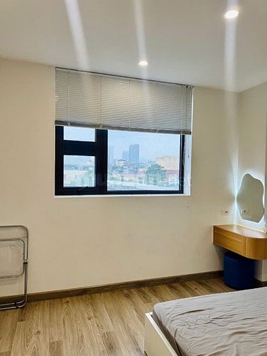 Cần bán nhà 5 tầng tại Âu Cơ- Tây Hồ. Đang cho thuê cả nhà. Dt 100m