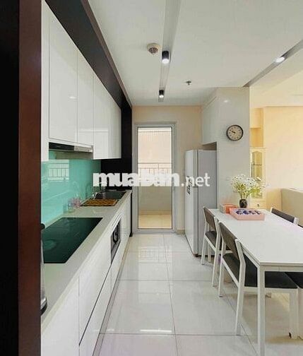 2pn 2wc 77m2 Sunrise North, view Hồ bơi + LM81. Full nội thất