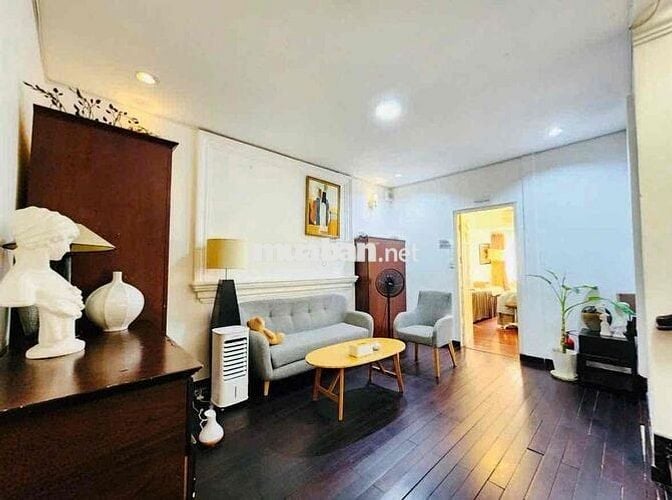 BIỆT THỰ ĐƯỜNG HOA - 32B Hoa Đào, Phường 2, Phú Nhuận, 7x20m, 4 tầng