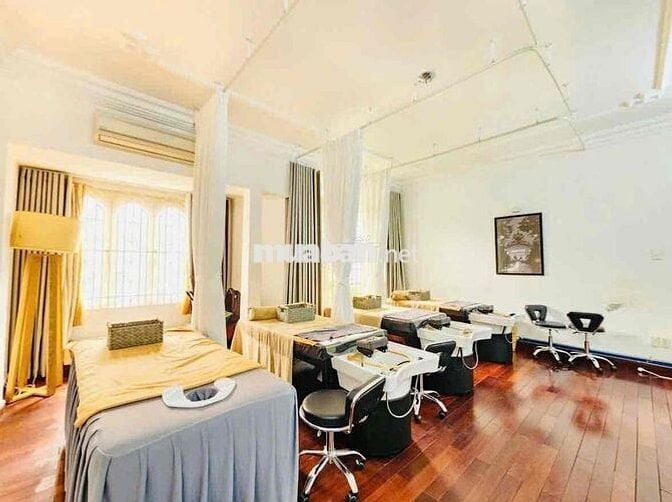 BIỆT THỰ ĐƯỜNG HOA - 32B Hoa Đào, Phường 2, Phú Nhuận, 7x20m, 4 tầng