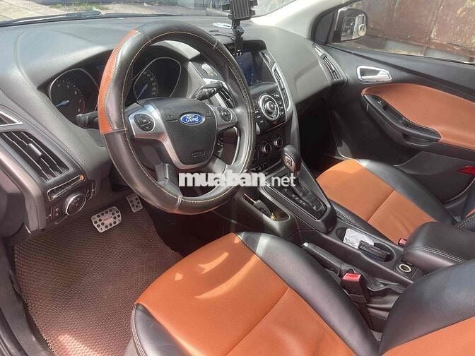 Ford Focus 2013 Trend 1.6 AT Hatchback - 100000 km