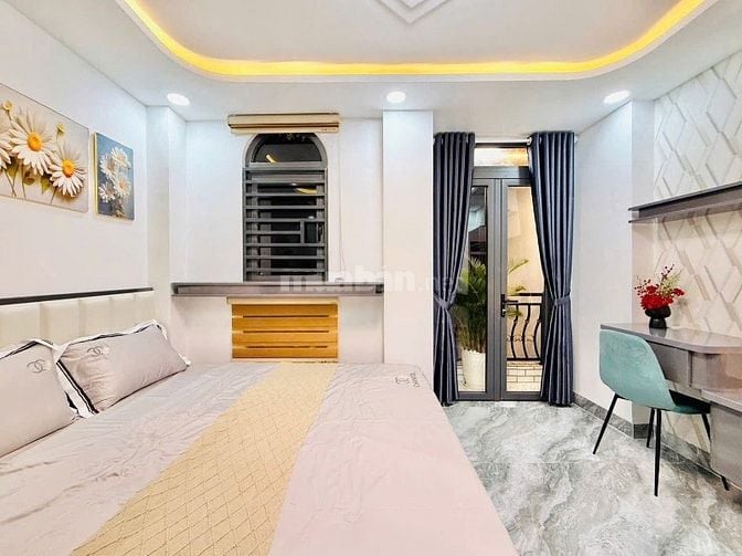 HH1% NHÀ 4 PHÒNG NGỦ 6 WC CÁCH MẶT TIỀN CHỈ 20M XE HƠI NGỦ TRONG NHÀ