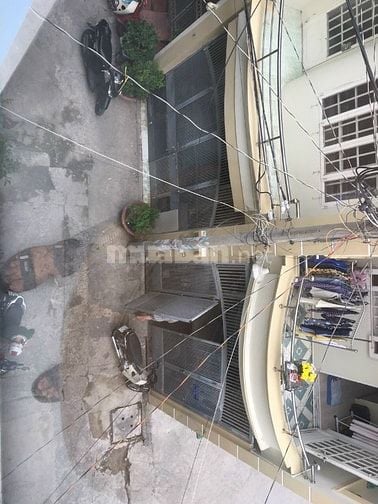  Đường  Nguyễn Lộ Trạch 4x16m nở hậu 4,5m 2 lầu