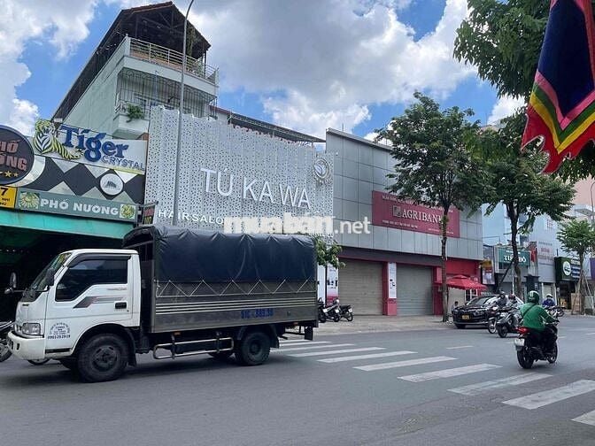 Nhà đẹp, sạch sẽ, hẻm thông, full nội thất,Đường Tân Sơn Nhì. QTân Phú