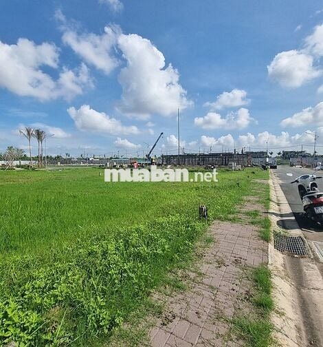 Nền góc thổ cư gần công viên Nam Long 2, Cái Răng, Cần Thơ