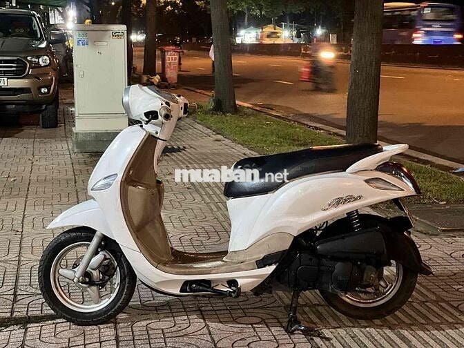 Yamaha Zoza 2011 màu trắng đen len ken mới 90%