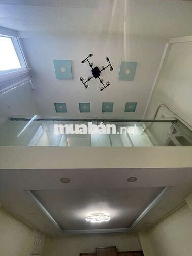 NHÀ ĐẸP 3 TẦNG, QUẬN 7, SÁT BÊN QUẬN 4, QUẬN 1 - NHỈNH 3 tỷ