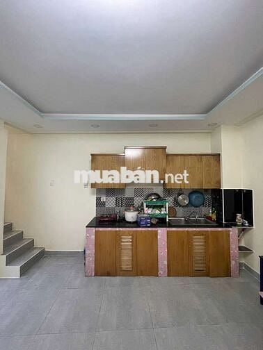 NHÀ ĐẸP 3 TẦNG, QUẬN 7, SÁT BÊN QUẬN 4, QUẬN 1 - NHỈNH 3 tỷ