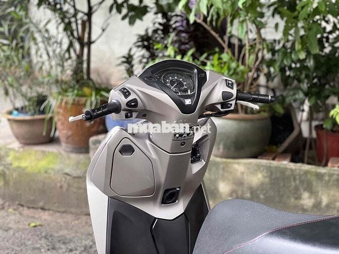 ❤️ Lead 125 4val đời 2024 odo 5000km bstp 9chủ