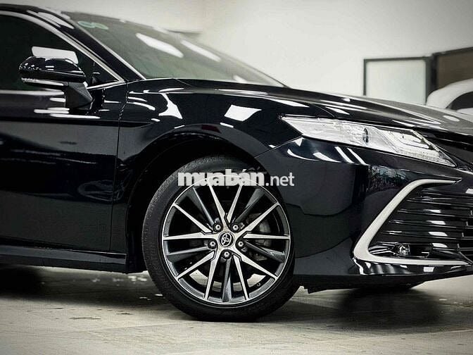 Toyota Camry 2.0Q Model 2022 - 22000 km