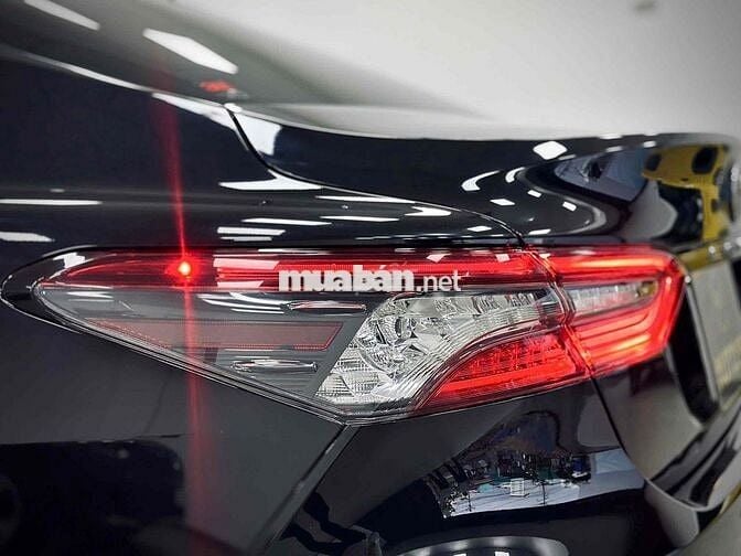 Toyota Camry 2.0Q Model 2022 - 22000 km