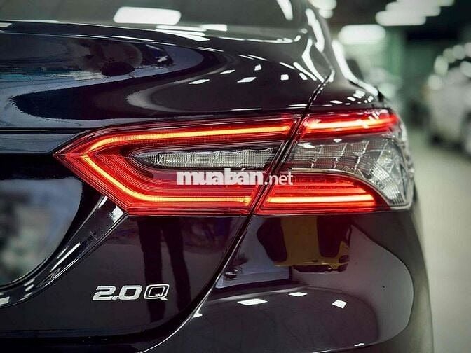 Toyota Camry 2.0Q Model 2022 - 22000 km