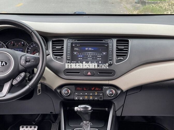 Kia Rondo 2.0 GAT 2018 Gia Đình Cực Đẹp Hàng Hiếm