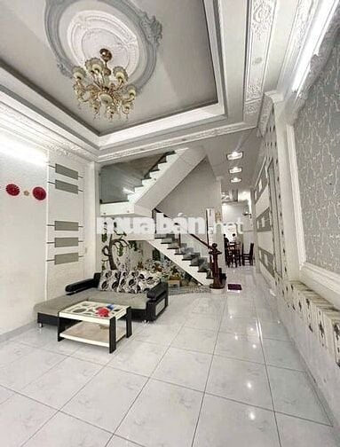 Nhà 2 lầu 3PN Có Nội Thất KDC Hồng Phát giá 15 triệu