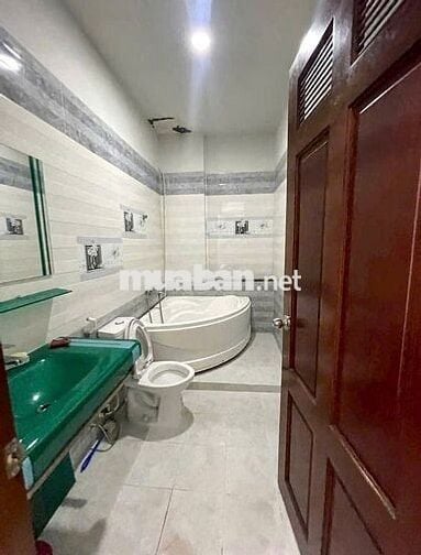 Nhà 2 lầu 3PN Có Nội Thất KDC Hồng Phát giá 15 triệu