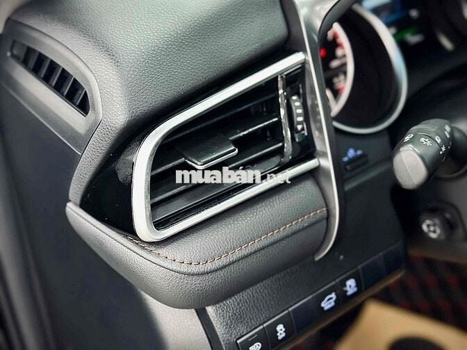 Toyota Camry 2.0Q Model 2022 - 22000 km